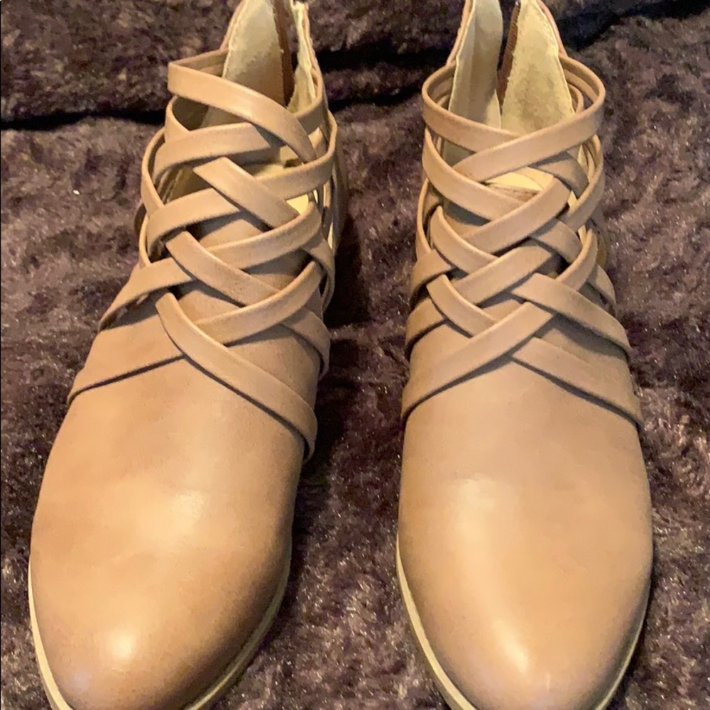 Unr8ed boots